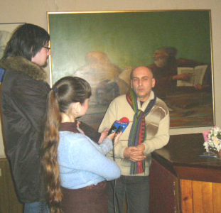 Сергей Лыков дает интервью.