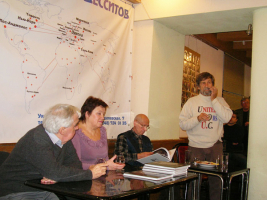 Открытие вечера памяти Николая Степанова. Слева–направо: Е. Голубовский, Е.Степанова, А. Басанец, В Маринюк