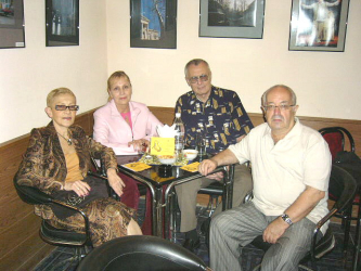 Директор клуба Леонид Рукман с женой, в центре - вебмастера сайта клуба Наталья и Юрий Кругляки.