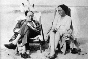 Исаак Бабель с первой женой Евгенией Гронфейн, Бельгия, 1928 г.